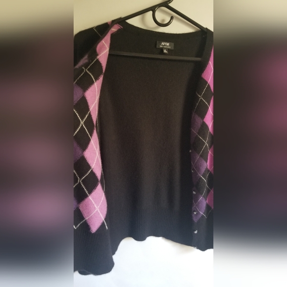 Women's Apt.9 100% cashmere cardigan SzM black with purple argyle pattern - Picture 12 of 16